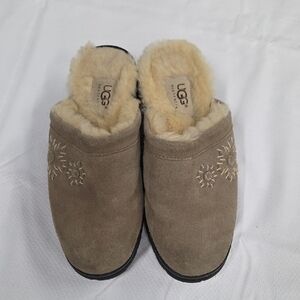 UGG Women's Beige Suede Embroidered Slippers